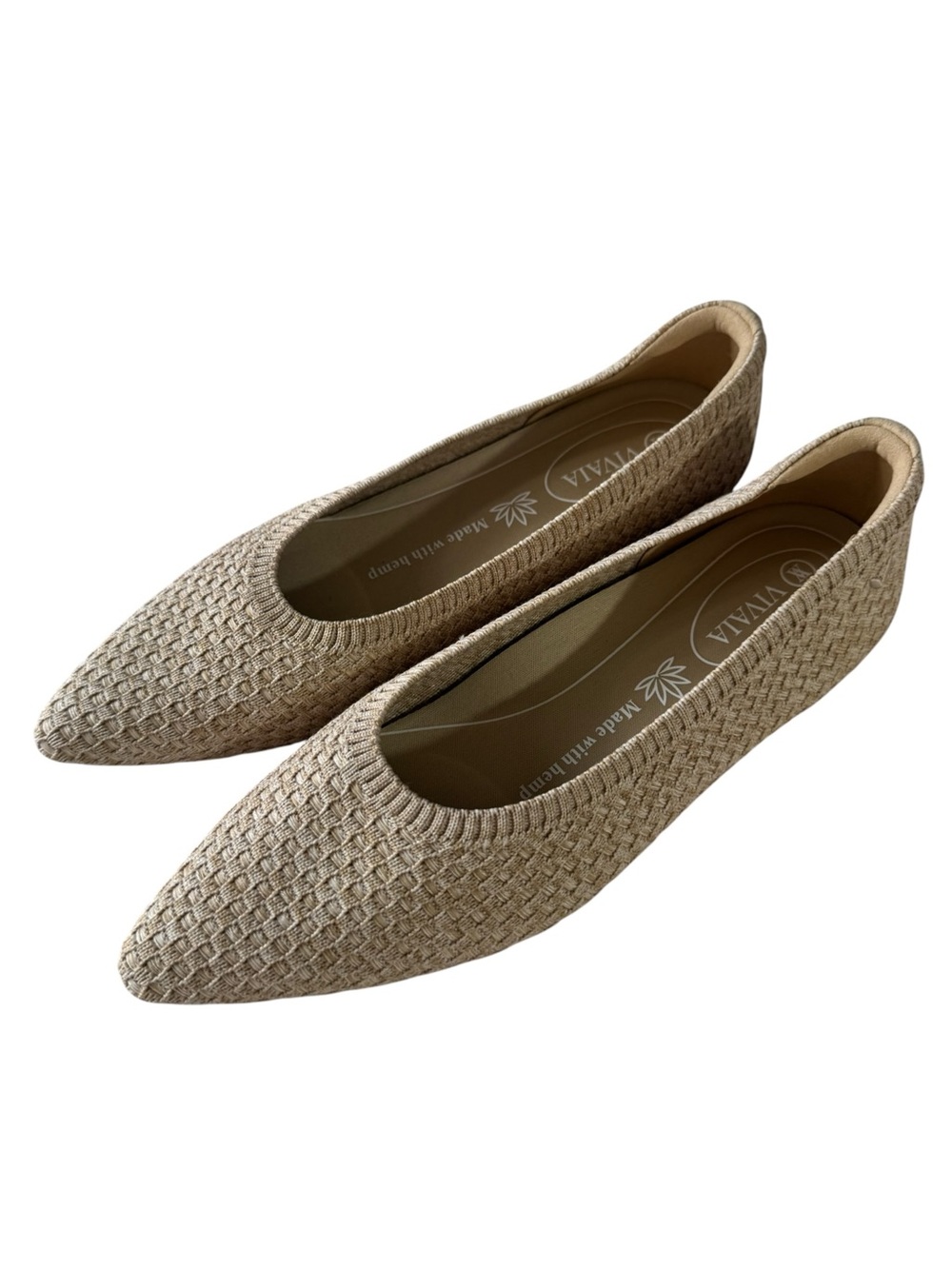 Vivaia Pointed-Toe Ballet Flats (Aria 5°) Golden Almond Cream Textured Size 37.5